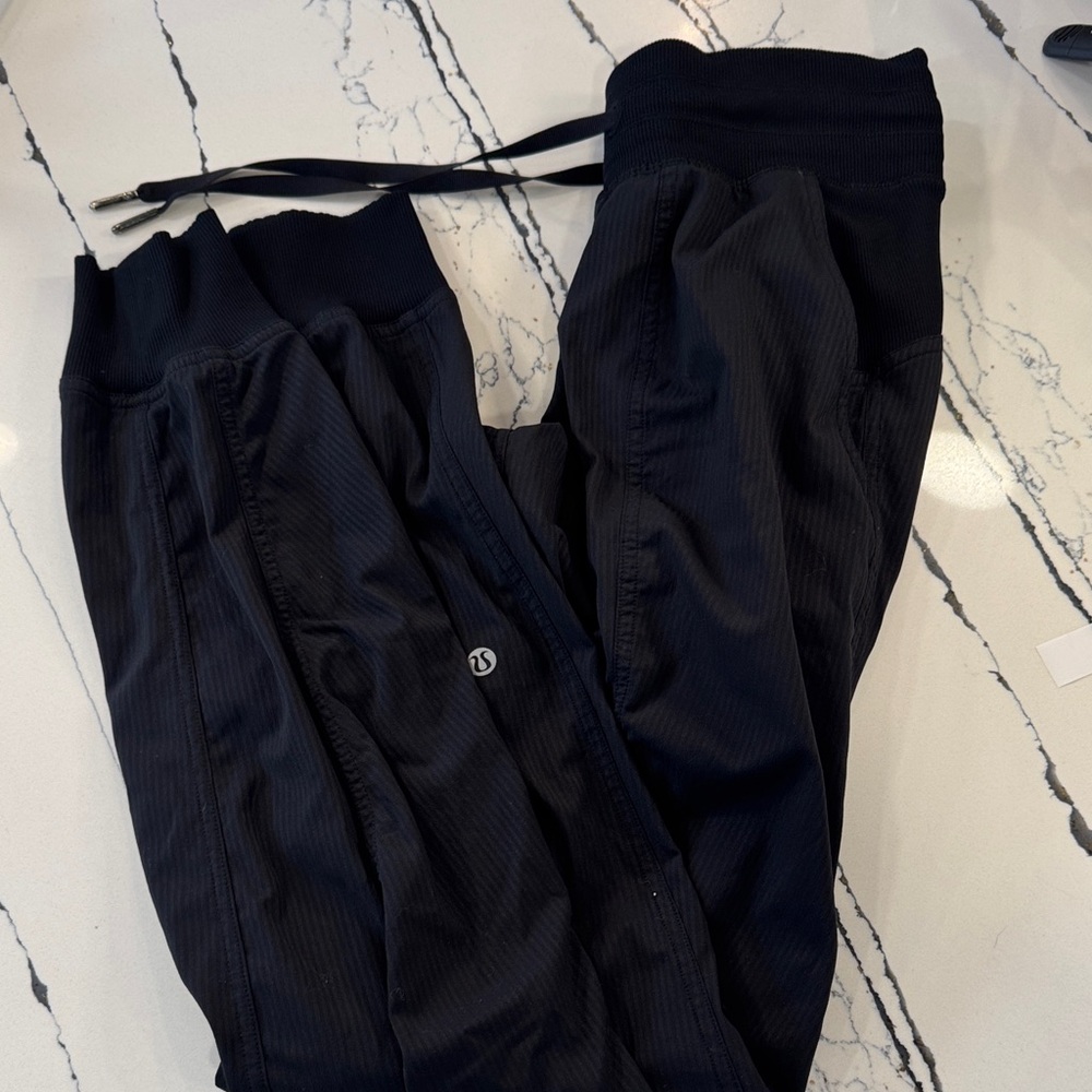 Lululemon Dance Studio Joggers Size 2